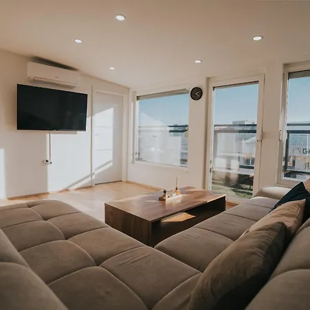 Theluxpenthousebugojno Daire