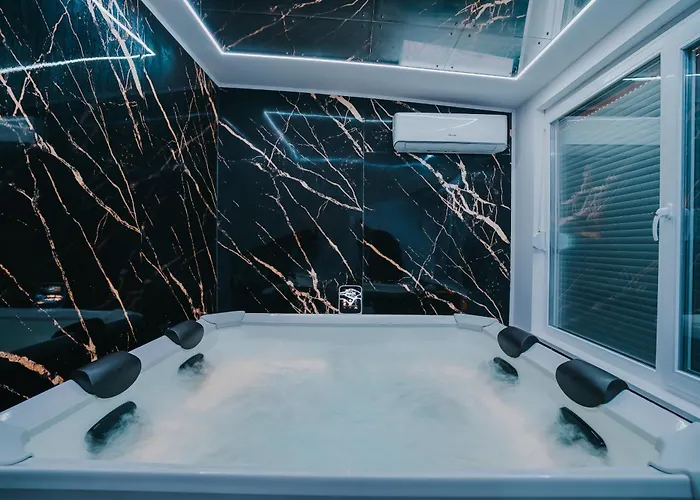 Theluxpenthousebugojno 公寓